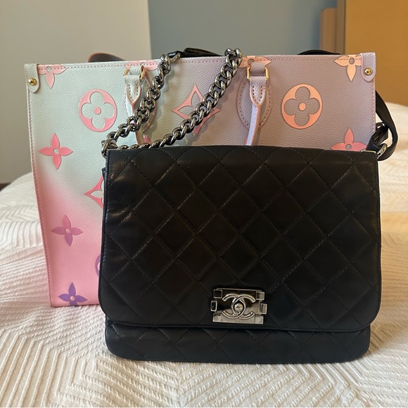 🦄 Rare 🦄 Chanel Boy Flap Bag - Picture 16 of 16